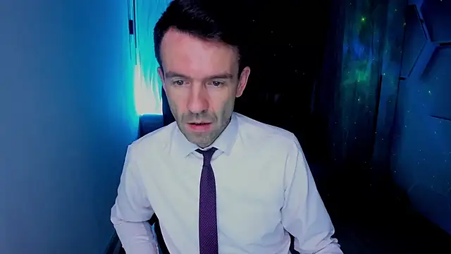 Snapshot of SteveTiger chatting on October 26, 2025, 3:29 am SteveTiger online show from October 26, 2025, 3:29 am