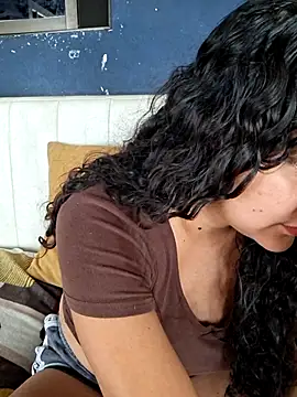 blerstefan1 online show from October 1, 2025, 1:04 pm