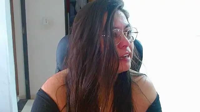 Snapshot of Ixchel_Anaid chatting on May 29, 2026, 12:11 pm Ixchel Anaid online show from May 29, 2026, 12:11 pm