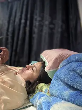 Ixchel Anaid online show from October 20, 2025, 5:09 am