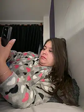 Ixchel Anaid online show from February 16, 2026, 9:41 am