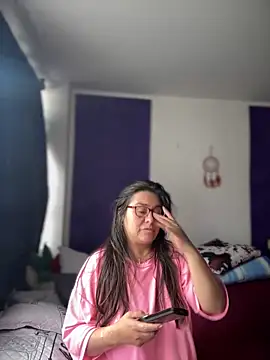 Ixchel Anaid online show from October 4, 2025, 5:14 pm