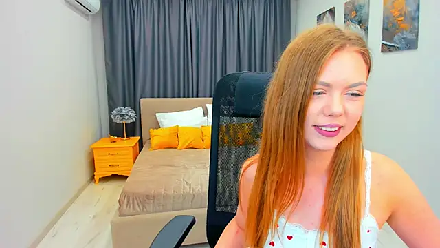 Snapshot of Strawberrye chatting on March 7, 2025, 6:46 am Strawberrye online show from March 7, 2025, 6:46 am