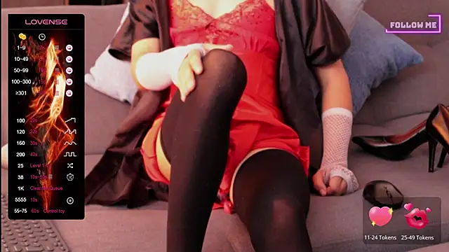 Bigfemblue online show from March 2, 2025, 5:30 pm