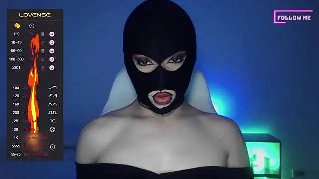 Bigfemblue online show from November 6, 2025, 12:14 am