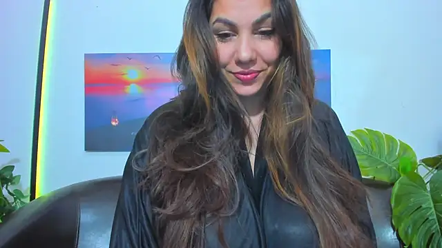 Snapshot of Emma_Muller32 chatting on May 7, 2026, 3:33 am Emma Muller32 online show from May 7, 2026, 3:33 am