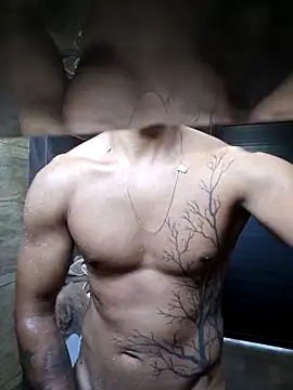 lucas souza21 online show from March 6, 2025, 7:32 pm