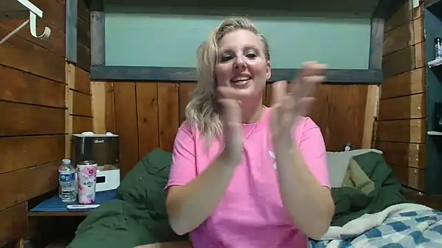 lisaxlovexxx online show from March 8, 2026, 2:26 am