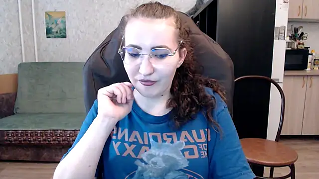 AnKey Rayah online show from November 3, 2025, 7:02 am