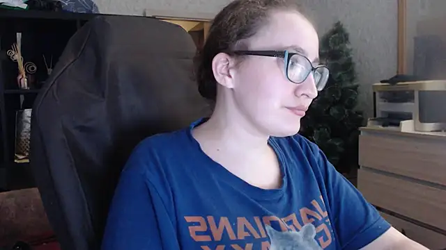 AnKey Rayah online show from February 19, 2025, 2:11 pm