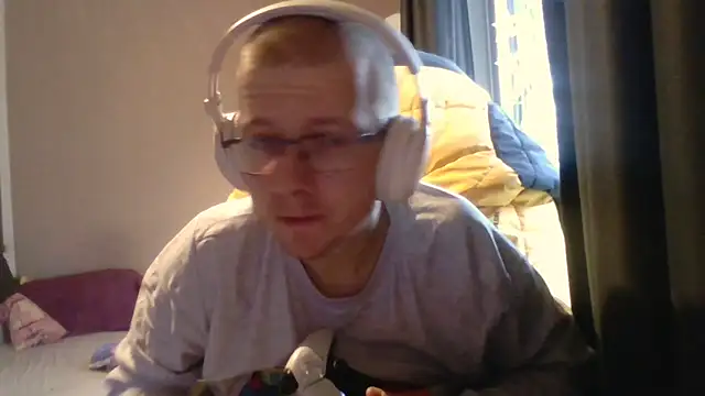 David250692 online show from November 27, 2025, 9:32 am