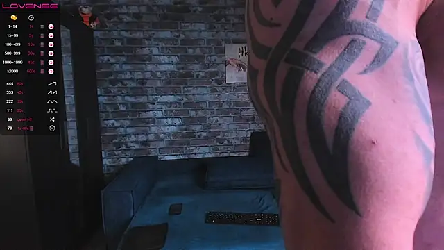 Snapshot of mark_normal chatting on February 8, 2026, 2:31 am mark normal online show from February 8, 2026, 2:31 am