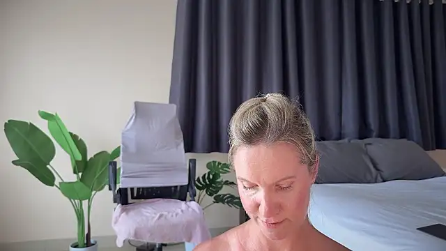 KatnessHot online show from February 20, 2026, 5:37 am