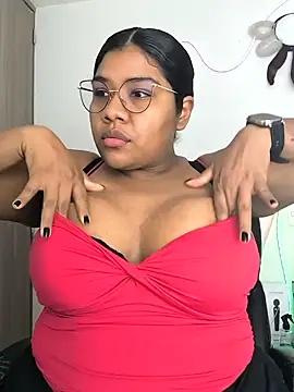 paola091 online show from October 18, 2025, 12:01 am