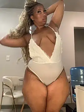 Snapshot of CurvyDesire1 chatting on January 14, 2026, 6:00 pm CurvyDesire1 online show from January 14, 2026, 6:00 pm