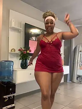 Snapshot of CurvyDesire1 chatting on February 14, 2026, 11:43 am CurvyDesire1 online show from February 14, 2026, 11:43 am