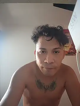boyhot23x online show from July 14, 2026, 6:47 pm