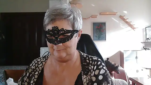 simona60 online show from October 3, 2025, 1:23 pm