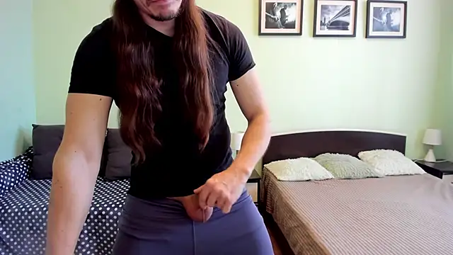 Marrymepls online show from April 9, 2026, 3:30 am