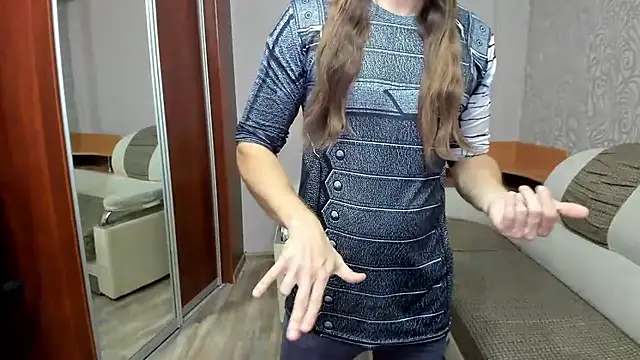 Snapshot of Marrymepls chatting on October 19, 2025, 5:59 pm Marrymepls online show from October 19, 2025, 5:59 pm