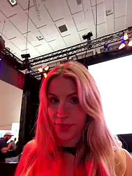 Snapshot of jasminesummer chatting on September 26, 2025, 10:11 am jasminesummer online show from September 26, 2025, 10:11 am