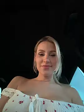 Snapshot of jasminesummer chatting on February 25, 2025, 8:53 pm jasminesummer online show from February 25, 2025, 8:53 pm