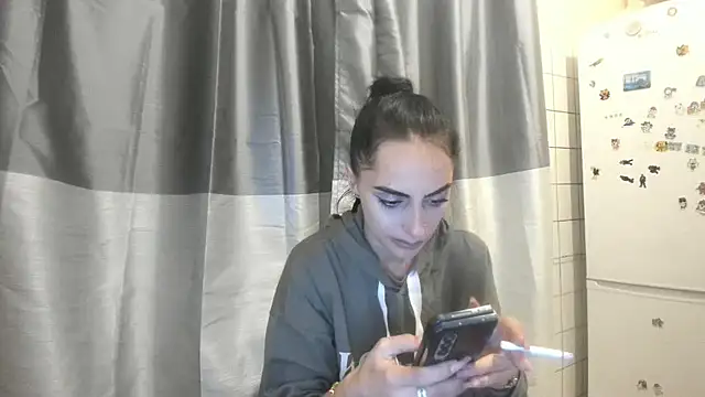 jessystarr online show from September 28, 2025, 9:00 pm