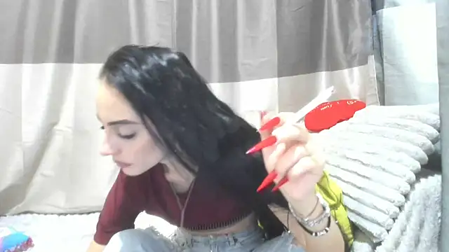 jessystarr online show from November 13, 2025, 4:44 pm