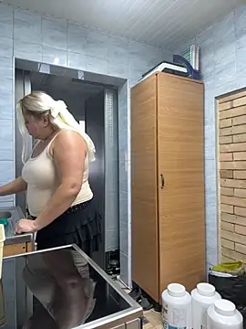 SabinaSweety online show from September 29, 2025, 1:06 pm