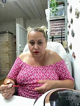 Snapshot of SabinaSweety chatting on May 18, 2026, 2:44 pm SabinaSweety online show from May 18, 2026, 2:44 pm