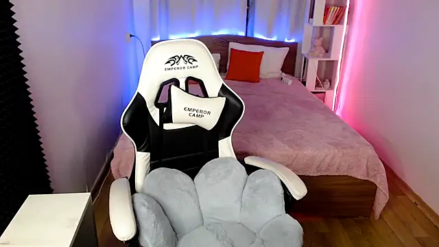 Kira honeyy online show from January 23, 2025, 12:35 am