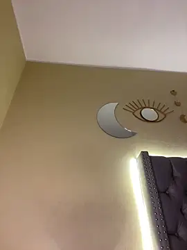 Snapshot of KIARAPRETTY chatting on March 20, 2025, 6:08 am KIARAPRETTY online show from March 20, 2025, 6:08 am