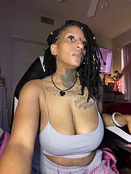 MzParker online show from February 13, 2025, 3:14 pm