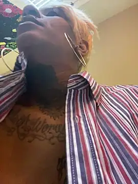 MzParker online show from February 12, 2026, 2:39 pm