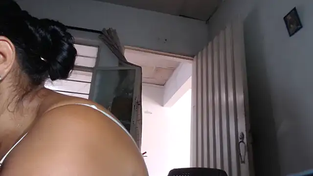 Snapshot of adrixxx38 chatting on November 15, 2025, 7:18 pm adrixxx38 online show from November 15, 2025, 7:18 pm