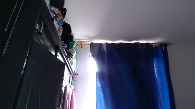 adrixxx38 online show from April 3, 2026, 7:42 pm