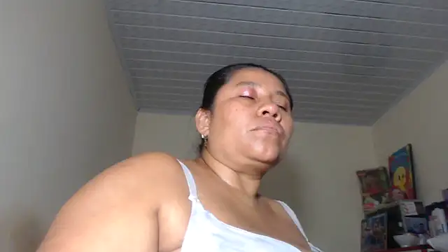 Snapshot of adrixxx38 chatting on September 27, 2025, 6:08 am adrixxx38 online show from September 27, 2025, 6:08 am