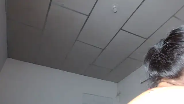 Snapshot of adrixxx38 chatting on November 24, 2025, 2:00 am adrixxx38 online show from November 24, 2025, 2:00 am