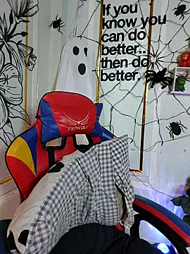 XXX harna online show from November 12, 2025, 3:43 am