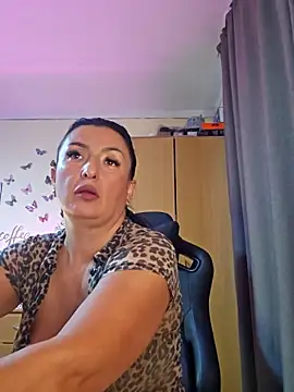 Hotangel75 online show from October 22, 2025, 8:47 am