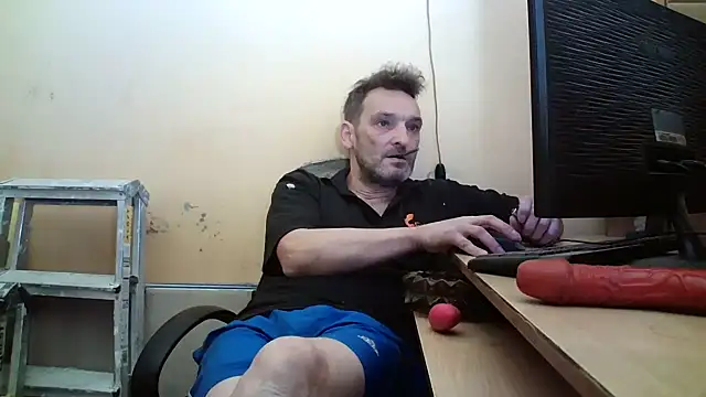 dundyFocus online show from April 18, 2026, 9:55 am