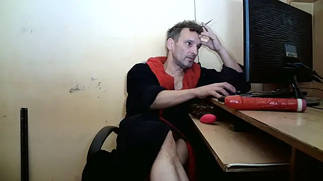 Snapshot of dundyFocus chatting on October 12, 2025, 11:22 am dundyFocus online show from October 12, 2025, 11:22 am