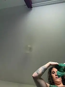 Clara-xoxo online show from January 11, 2026, 1:51 pm