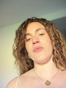 Clara-xoxo online show from March 1, 2026, 1:55 pm