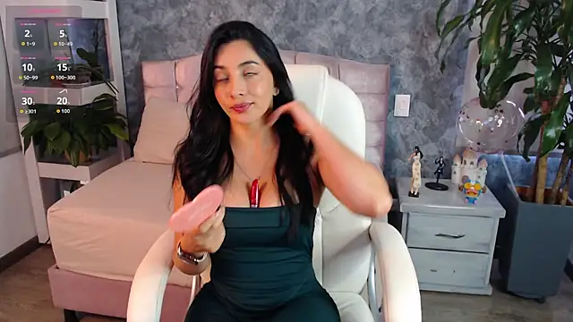 Snapshot of niko_robin chatting on July 17, 2026, 8:17 pm niko robin online show from July 17, 2026, 8:17 pm
