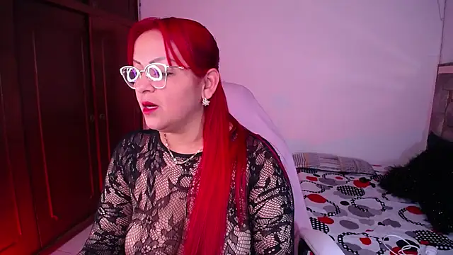 salomecastro  online show from September 13, 2025, 1:49 am