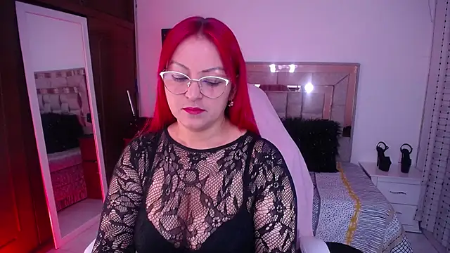 salomecastro  online show from September 30, 2025, 3:45 am