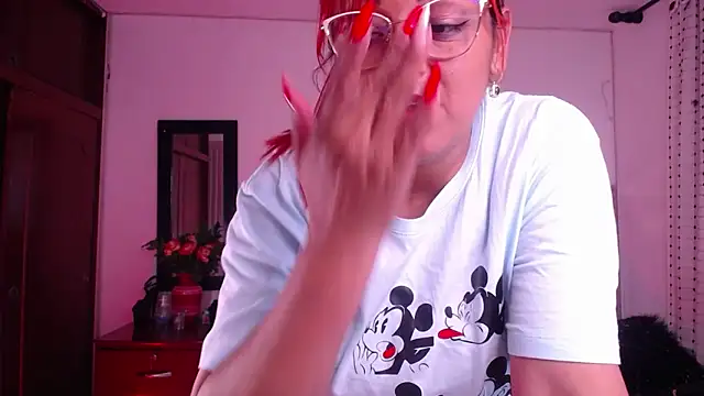 salomecastro  online show from March 22, 2025, 12:39 am