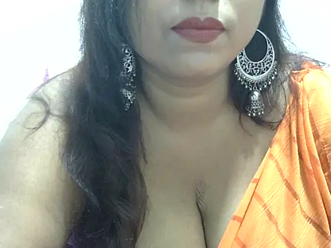 Snapshot of ROSEE_MERRYYYY chatting on October 11, 2025, 9:43 am ROSEE MERRYYYY online show from October 11, 2025, 9:43 am