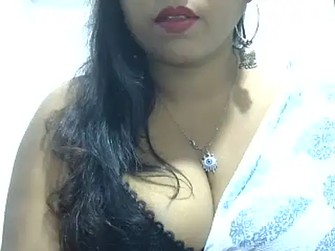 Snapshot of ROSEE_MERRYYYY chatting on March 19, 2025, 5:28 pm ROSEE MERRYYYY online show from March 19, 2025, 5:28 pm